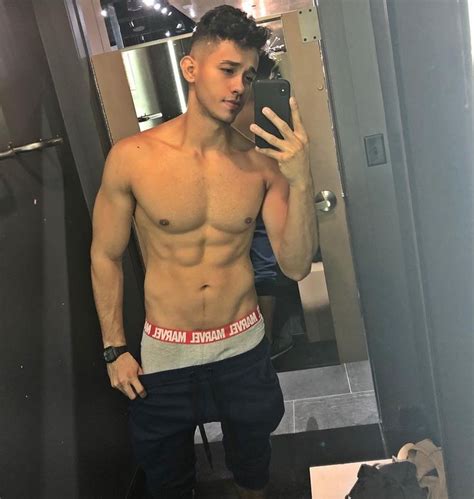 Mejores OnlyFans de hombres y chicos ♂️ 